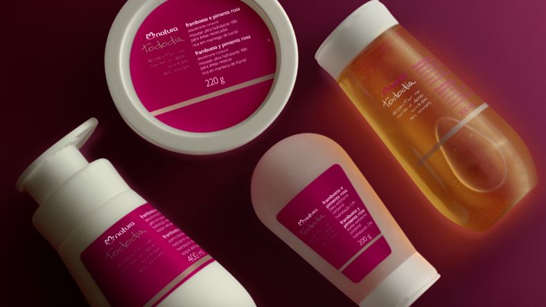 عطر ادکلن فرامبوزا ای پیمِنتا رُزا ناتورا - Framboesa e Pimenta Rosa Natura - بررسی، قیمت و خرید