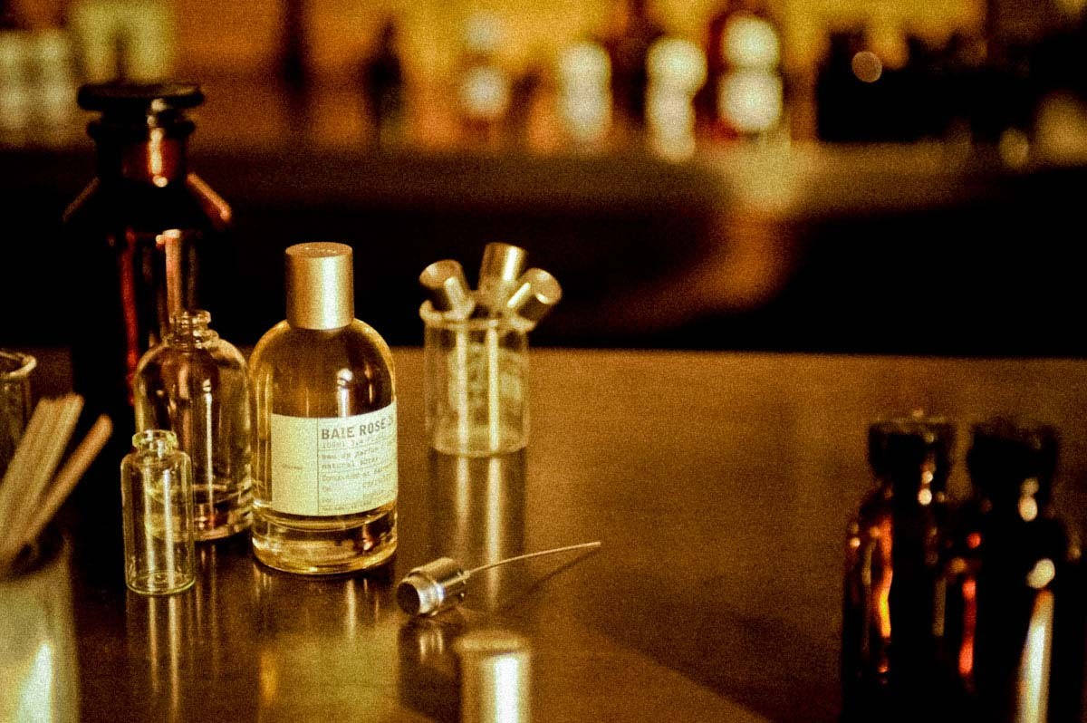 عطر ادکلن بای رز ۲۶ شیکاگو لِ لابو - Baie Rose 26 Chicago Le Labo - بررسی، قیمت و خرید