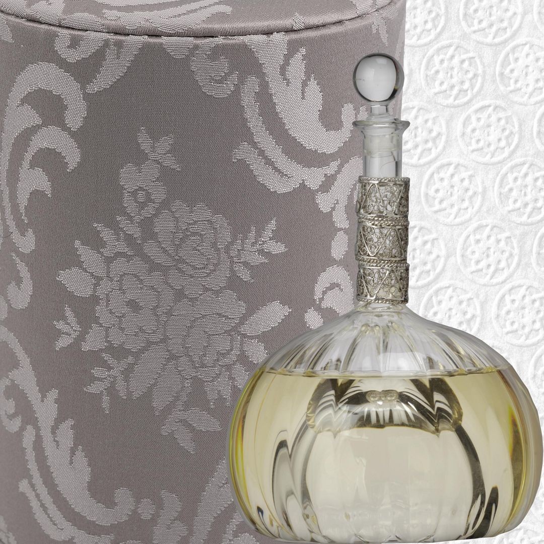 عطر ادکلن پونته‌وکچیو استراتو نوبیله ۱۹۴۲ - Pontevecchio Estratto Nobile 1942 - بررسی، قیمت و خرید