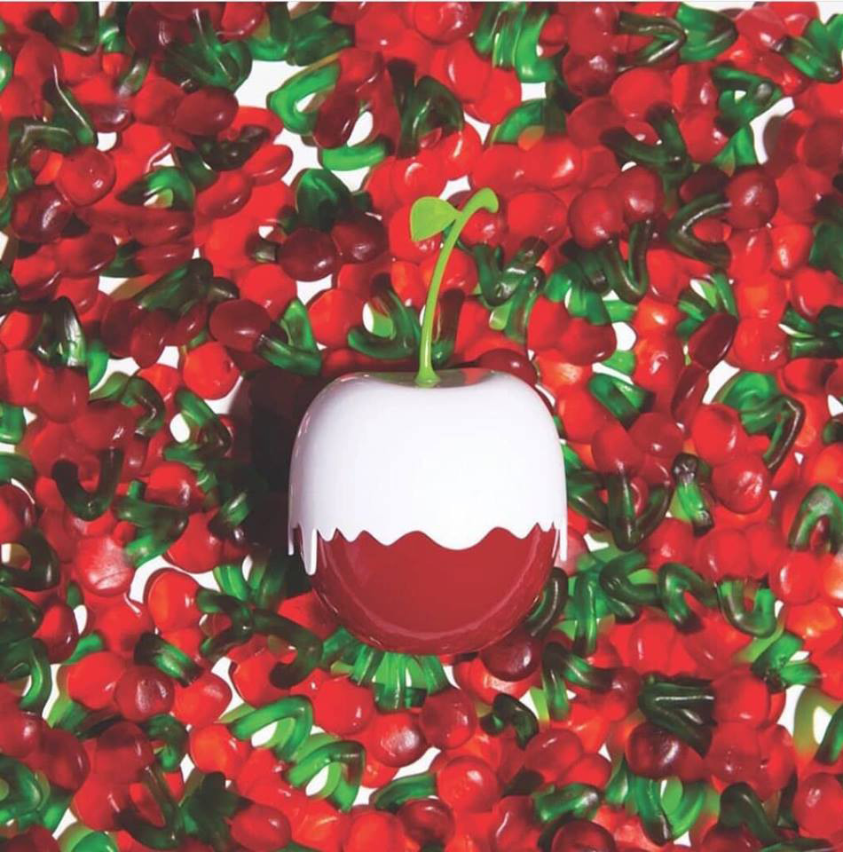 عطر ادکلن کیموجی چری کی کی دبلیو فرگرنس - Kimoji Cherry KKW Fragrance - بررسی، قیمت و خرید