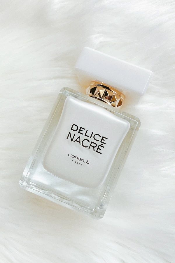 عطر ادکلن دلیس نکره یوهان بی - Delice Nacré Johan B - بررسی، قیمت و خرید