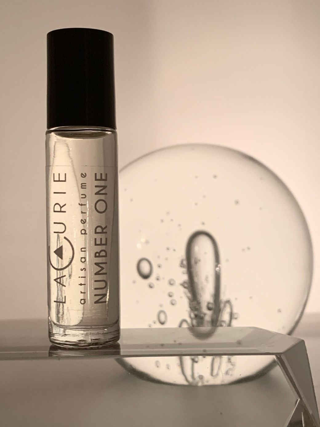 عطر ادکلن نامبر وان لاکوری - No. 1 Number One La Curie - بررسی، قیمت و خرید