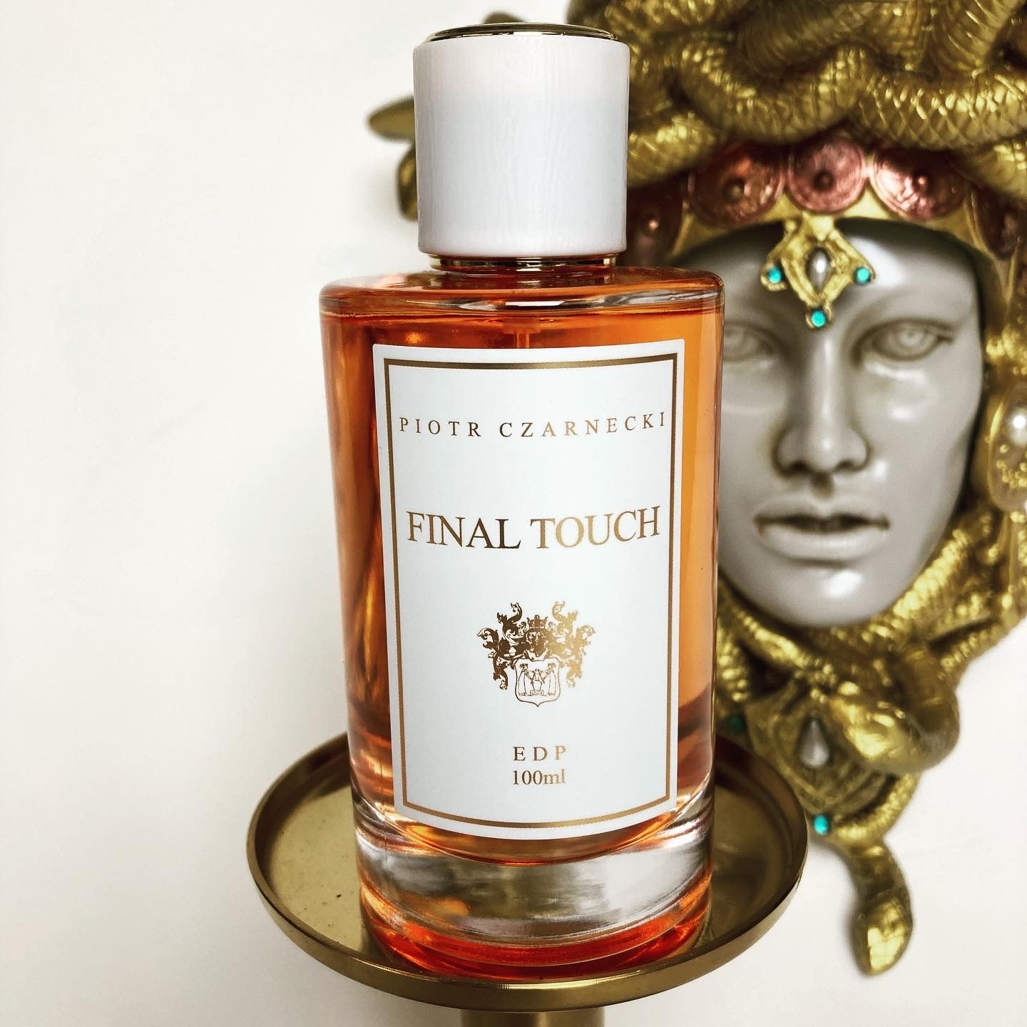 عطر ادکلن فاینال تاچ پیوتر چارنکی - FINAL TOUCH Piotr Czarnecki - بررسی، قیمت و خرید