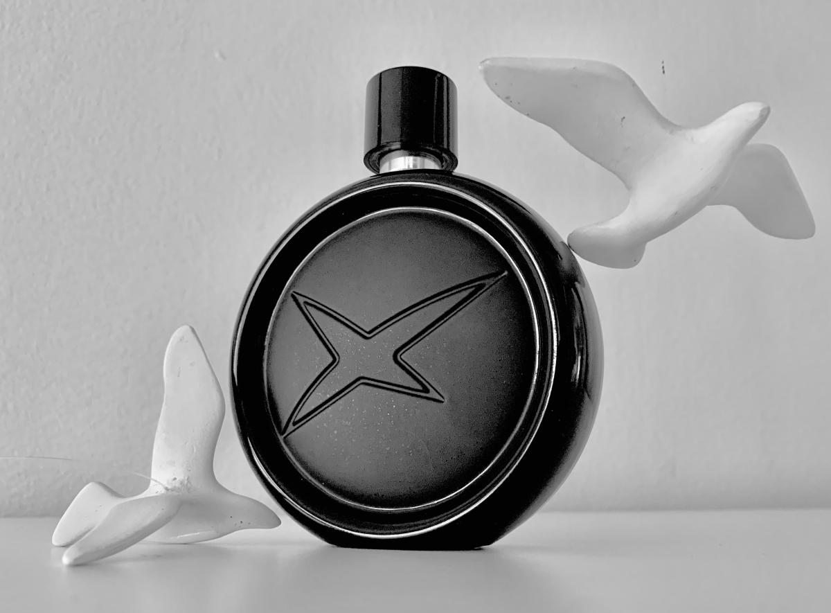 عطر ادکلن اون ایستوار دو هوم ایرزیستیب‌ل ماوبوسین - Une Histoire d'Homme Irrésistible Mauboussin - بررسی، قیمت و خرید