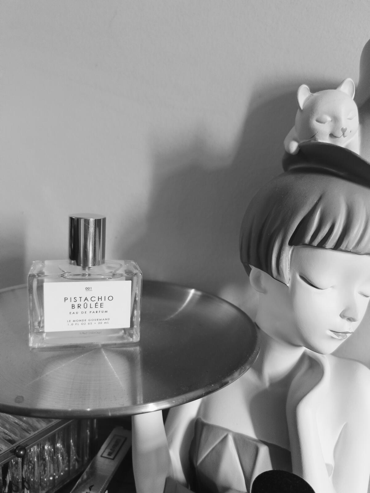 عطر ادکلن پسته بروله له موند گورماند - Pistachio Brûlée Le Monde Gourmand - بررسی، قیمت و خرید