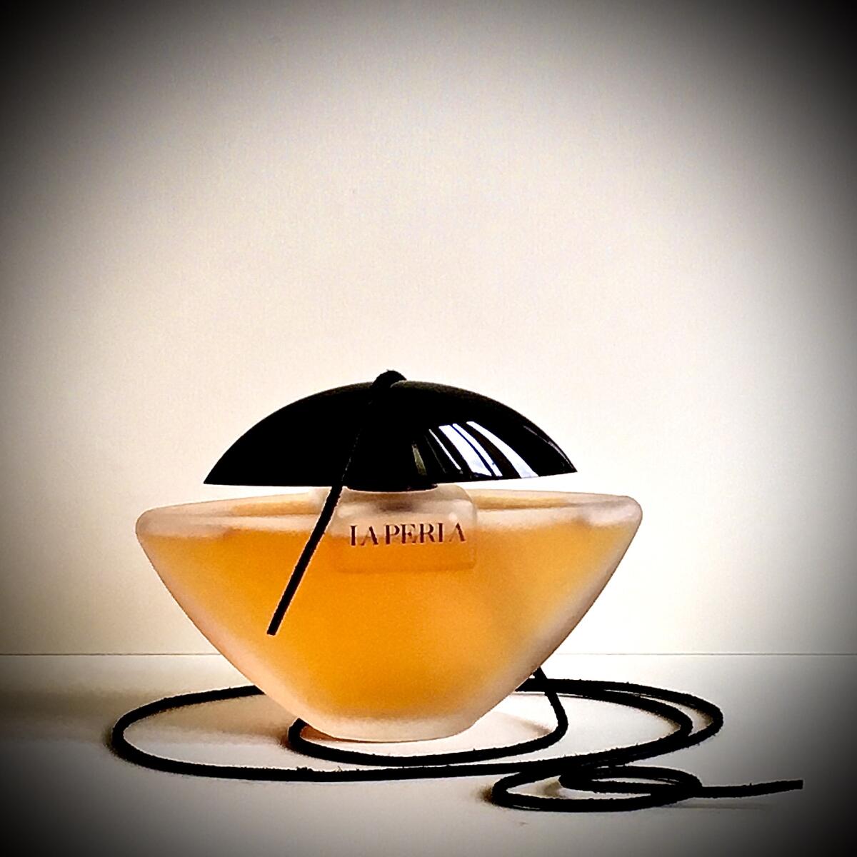 عطر ادکلن لا پرلا لا پرلا - La Perla La Perla - بررسی، قیمت و خرید