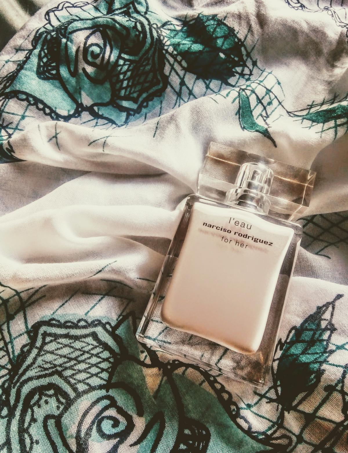 عطر ادکلن نارسیسو رودریگز لو فور هر نارسیسو رودریگز - Narciso Rodriguez L'Eau For Her Narciso Rodriguez - بررسی، قیمت و خرید