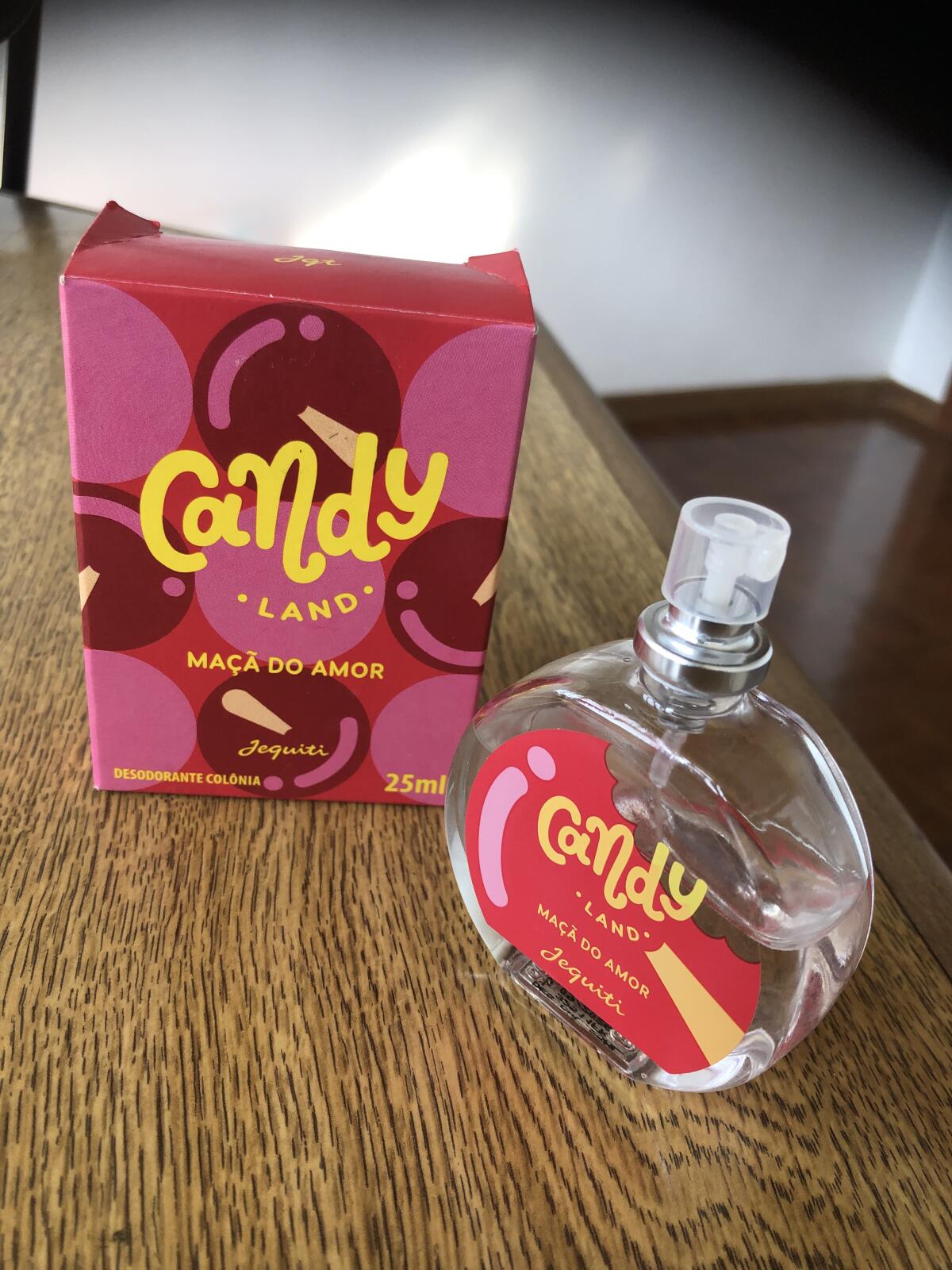 عطر ادکلن کندی لند ماچا دو آمور ژکیتی - Candy Land Maçã do Amor Jequiti - بررسی، قیمت و خرید