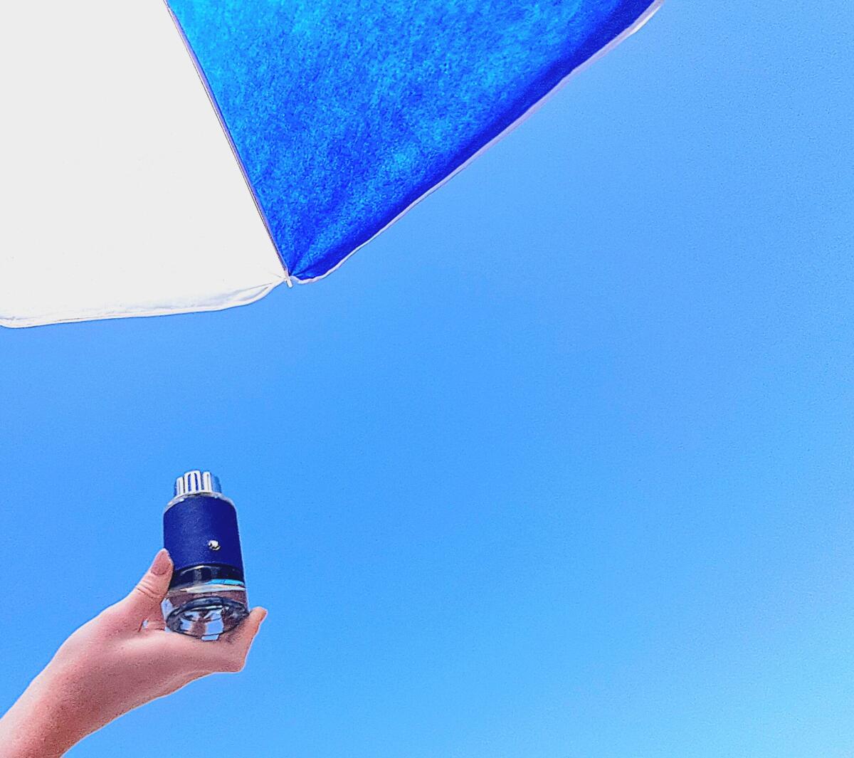 عطر ادکلن اکسپلور اولترا بلو مون‌بلانک - Explorer Ultra Blue Montblanc - بررسی، قیمت و خرید