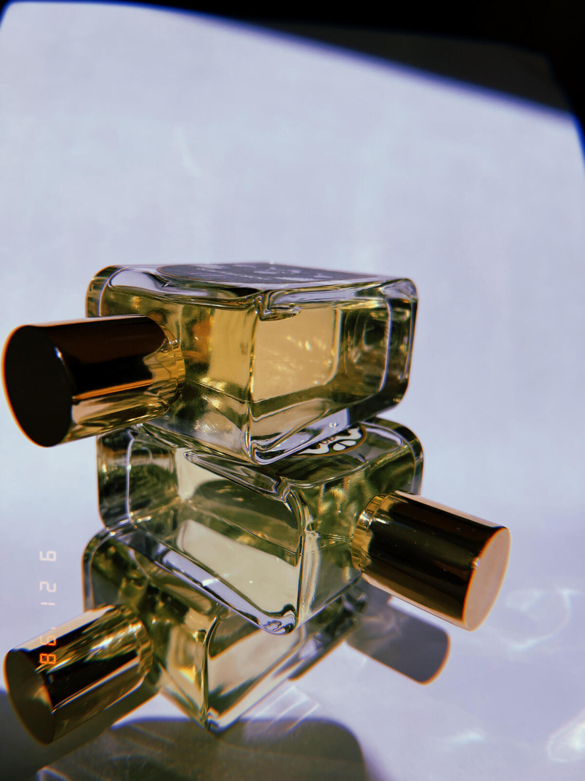 عطر ادکلن مانچ پورتلیه پارفوم - Manche Portelier Parfum - بررسی، قیمت و خرید