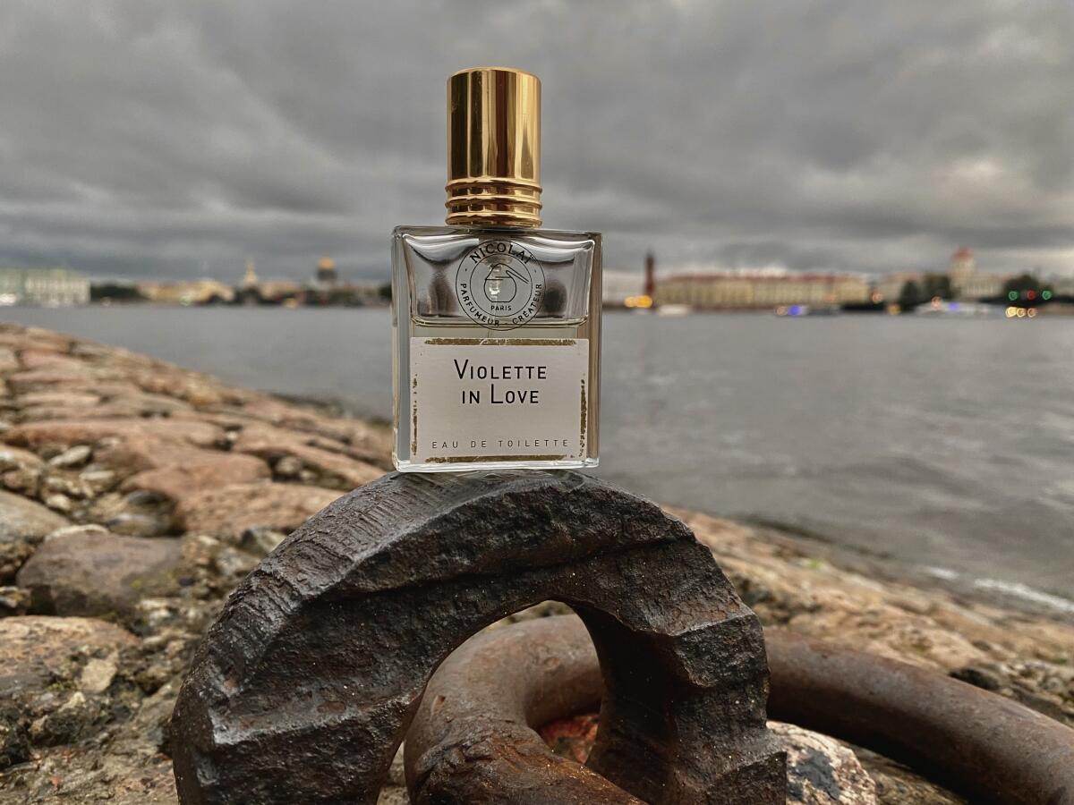 عطر ادکلن ویولت این لاو نیکولای پارفومر کرییتور - Violette in Love Nicolai Parfumeur Createur - بررسی، قیمت و خرید