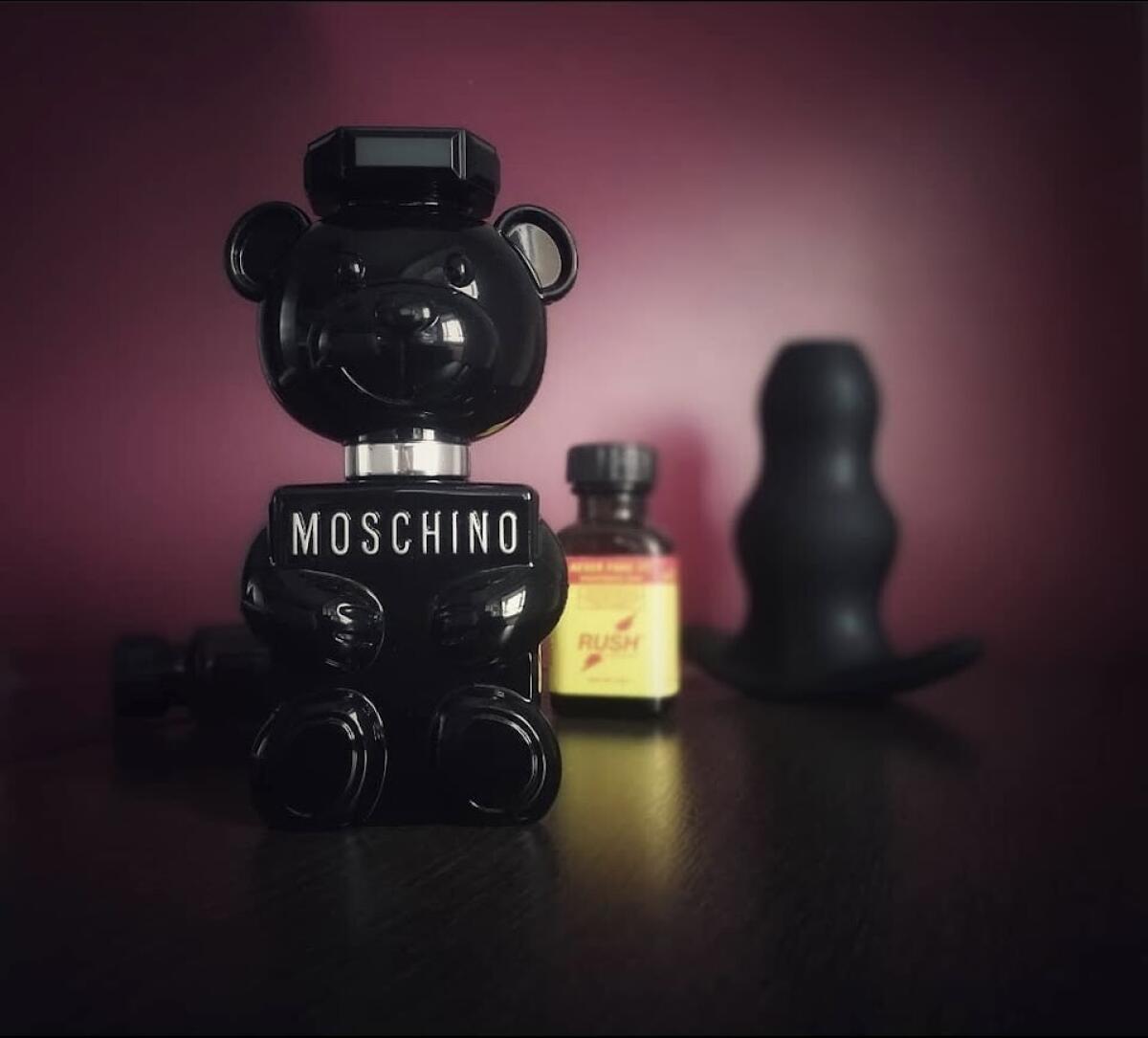 عطر ادکلن توی بوی ماشینو - Toy Boy Moschino - بررسی، قیمت و خرید