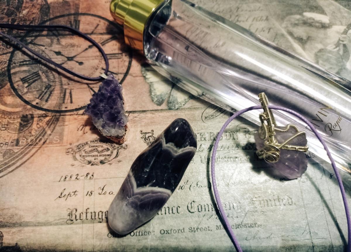 عطر ادکلن دیوان رویال اوریفلیم - Divine Royal Oriflame - بررسی، قیمت و خرید