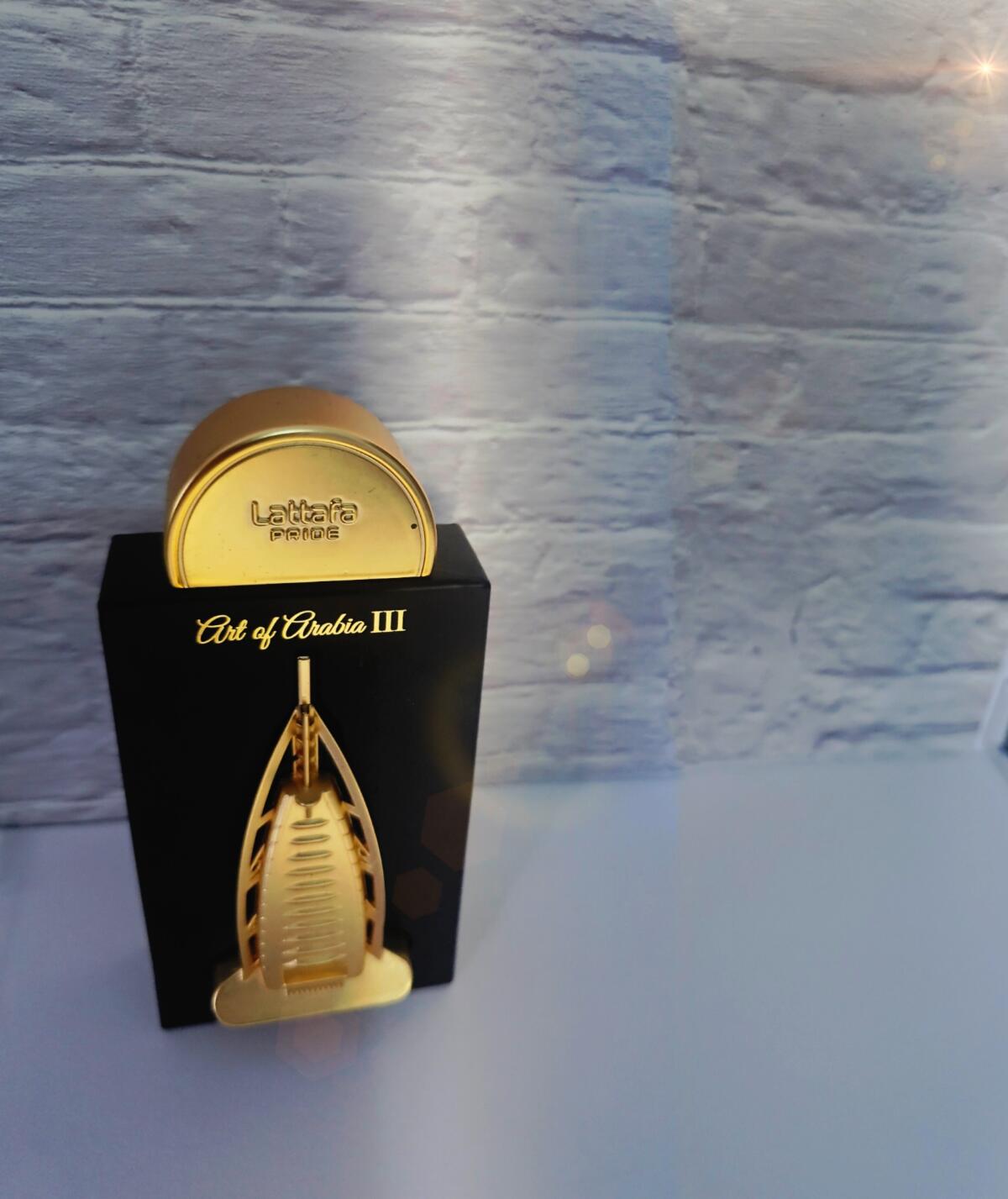 عطر ادکلن آرت آو عربیا تری لاتافا پرفیومز - Art of Arabia III Lattafa Perfumes - بررسی، قیمت و خرید