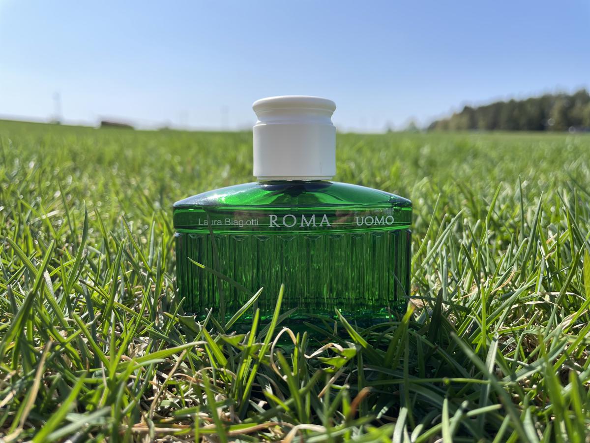 عطر ادکلن رما اوومو گرین سوینگ لورا بیاجوتی - Roma Uomo Green Swing Laura Biagiotti - بررسی، قیمت و خرید