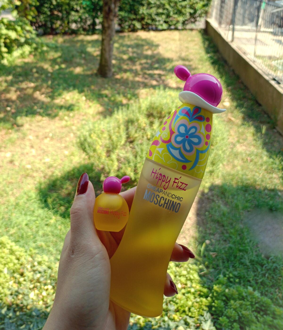 عطر ادکلن چیپ اند چیک هیپی فیز موشینو - Cheap and Chic Hippy Fizz Moschino - بررسی، قیمت و خرید