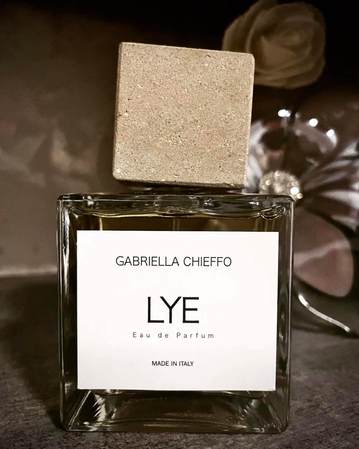 عطر ادکلن لای میسون گابریلا چیففو - Lye Maison Gabriella Chieffo - بررسی، قیمت و خرید