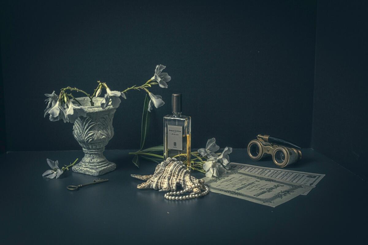 عطر ادکلن آ لَ نویی سرژ لوتنس - A La Nuit Serge Lutens - بررسی، قیمت و خرید