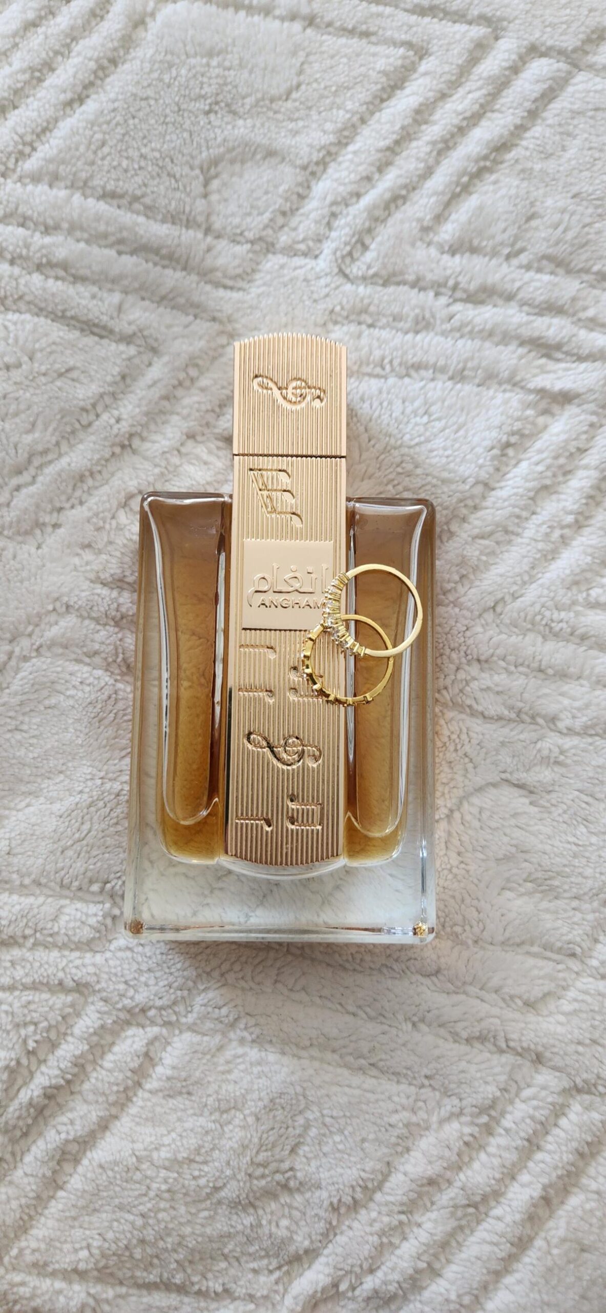 عطر ادکلن انغام لتافا پرفیومز - Angham Lattafa Perfumes - بررسی، قیمت و خرید