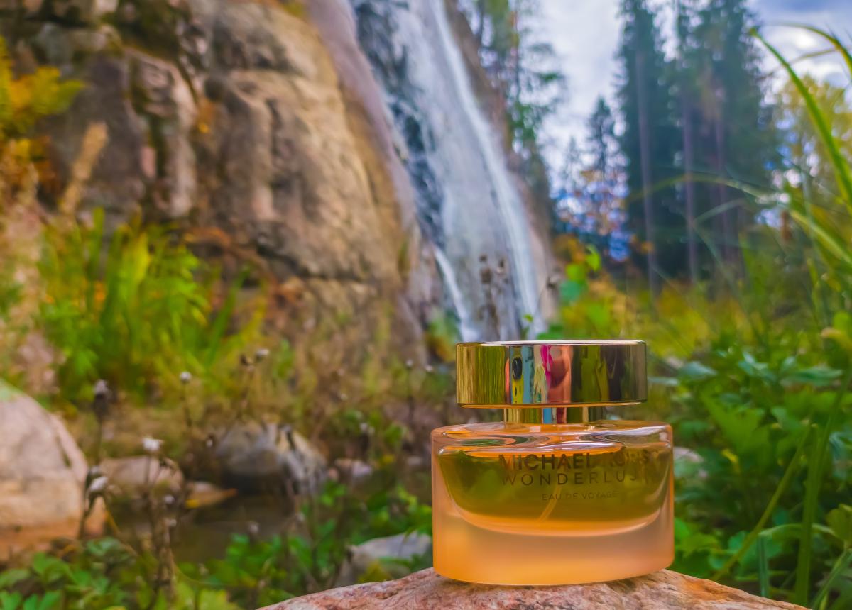 عطر ادکلن واندرلاست او دو ویاج مایکل کورس - Wonderlust Eau de Voyage Michael Kors - بررسی، قیمت و خرید