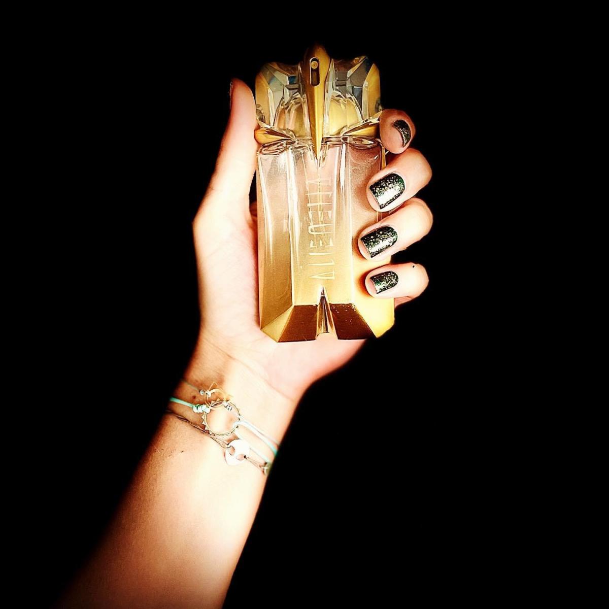 عطر ادکلن الین سانسنس ادیشن لیمیتد ۲۰۱۱ اور دامبر موگلر - Alien Sunessence Edition Limitee 2011 Or d'Ambre Mugler - بررسی، قیمت و خرید