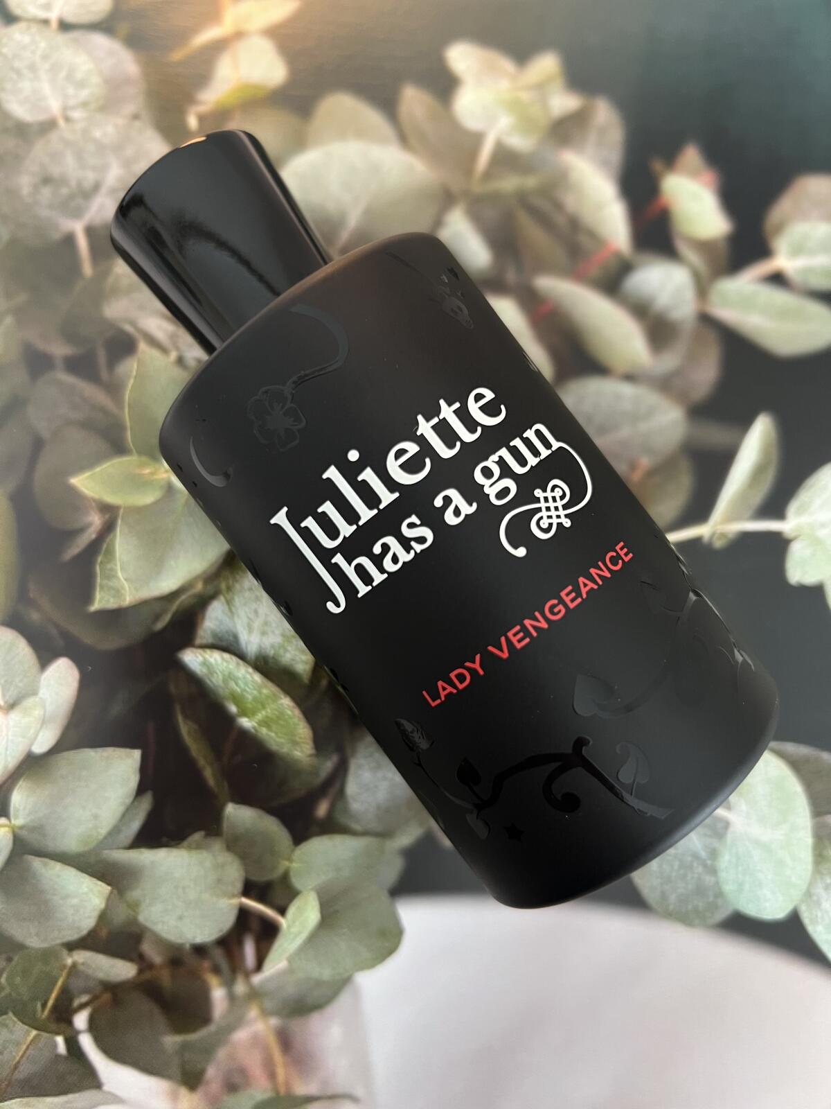 عطر ادکلن لیدی ونجنس ژولیت هز ا گان - Lady Vengeance Juliette Has A Gun - بررسی، قیمت و خرید