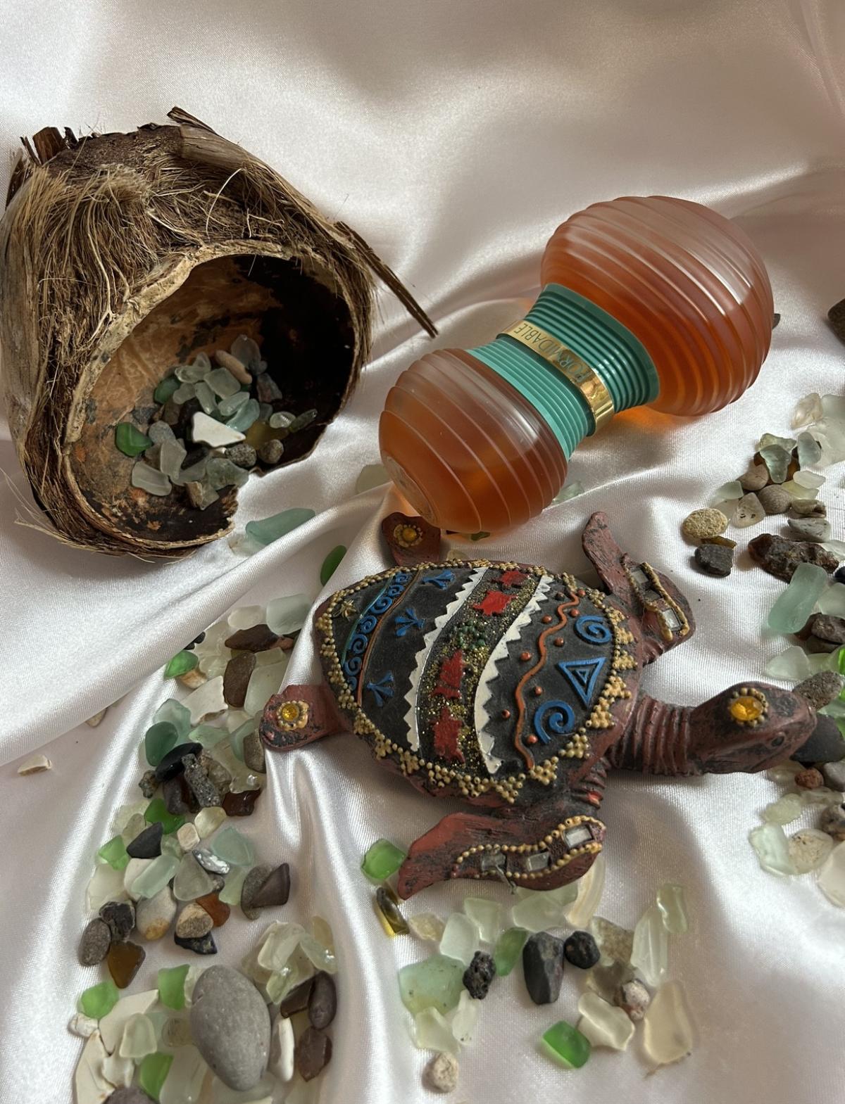 عطر ادکلن فُرمیدبِل کس‌لینگ - Formidable Kesling - بررسی، قیمت و خرید