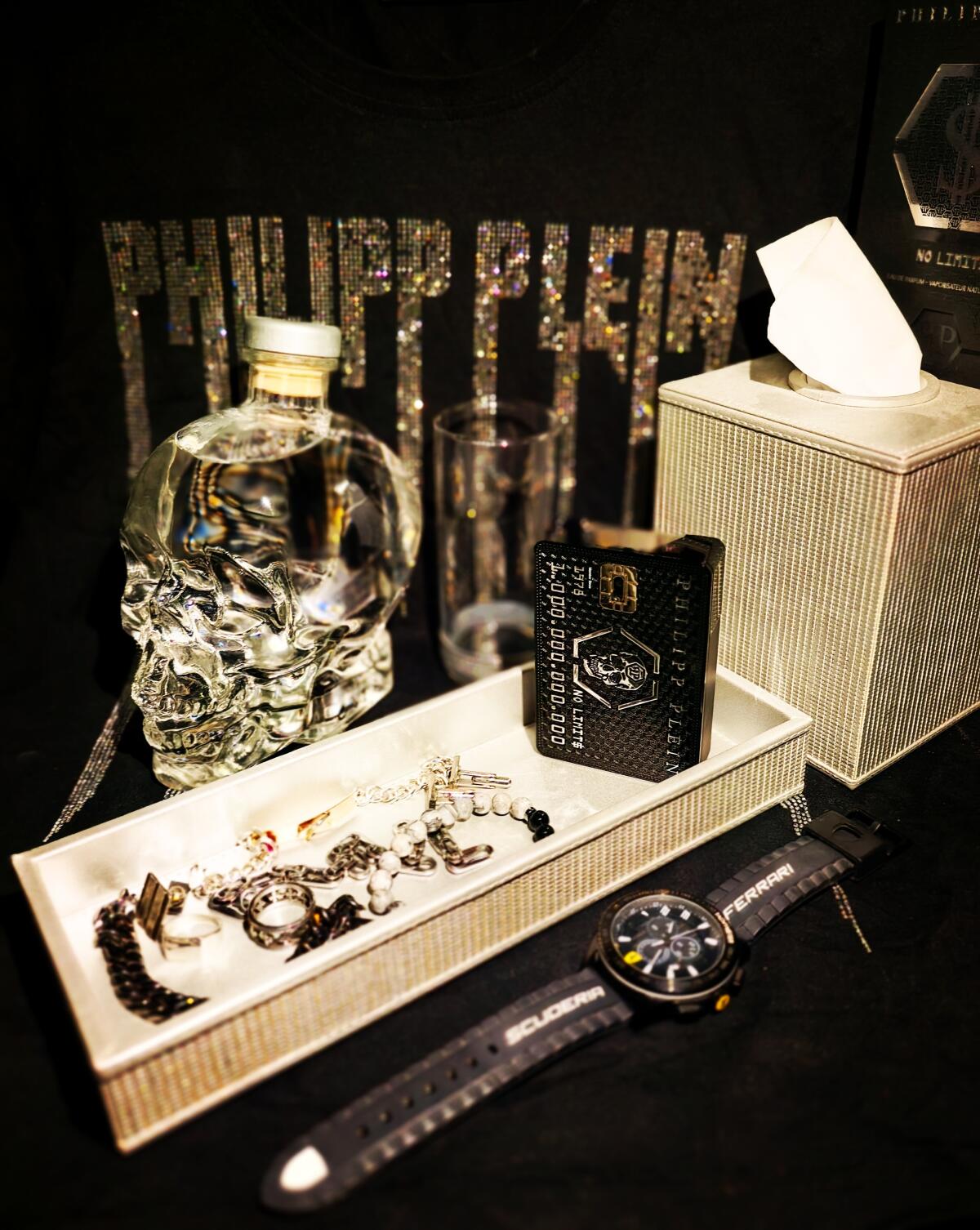 عطر ادکلن نو لیمیتس فلیپ پلین پارفومز - No Limit$ Philipp Plein Parfums - بررسی، قیمت و خرید