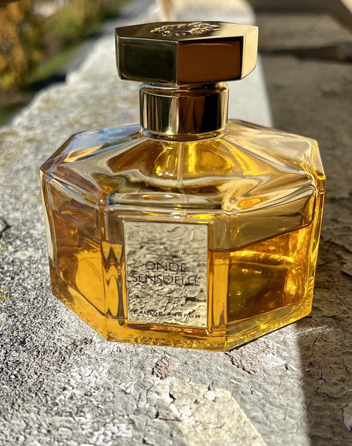 عطر ادکلن آند سانسوال لارتیزان پارفومر - Onde Sensuelle L'Artisan Parfumeur - بررسی، قیمت و خرید
