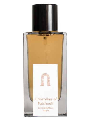 عطر ادکلن فایروورکس آو پچولی ناشک - Fireworks Of Patchouli NSHQ - بررسی، قیمت و خرید
