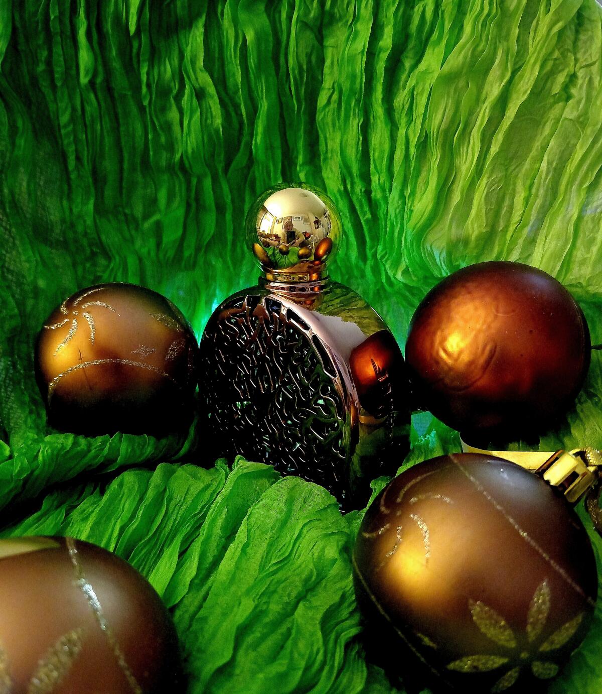 عطر ادکلن گورمه میکالف - Gourmet M. Micallef - بررسی، قیمت و خرید