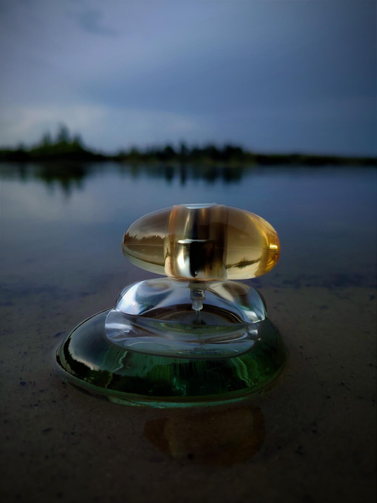 عطر ادکلن اِلوِی اوریفلیم - Elvie Oriflame - بررسی، قیمت و خرید