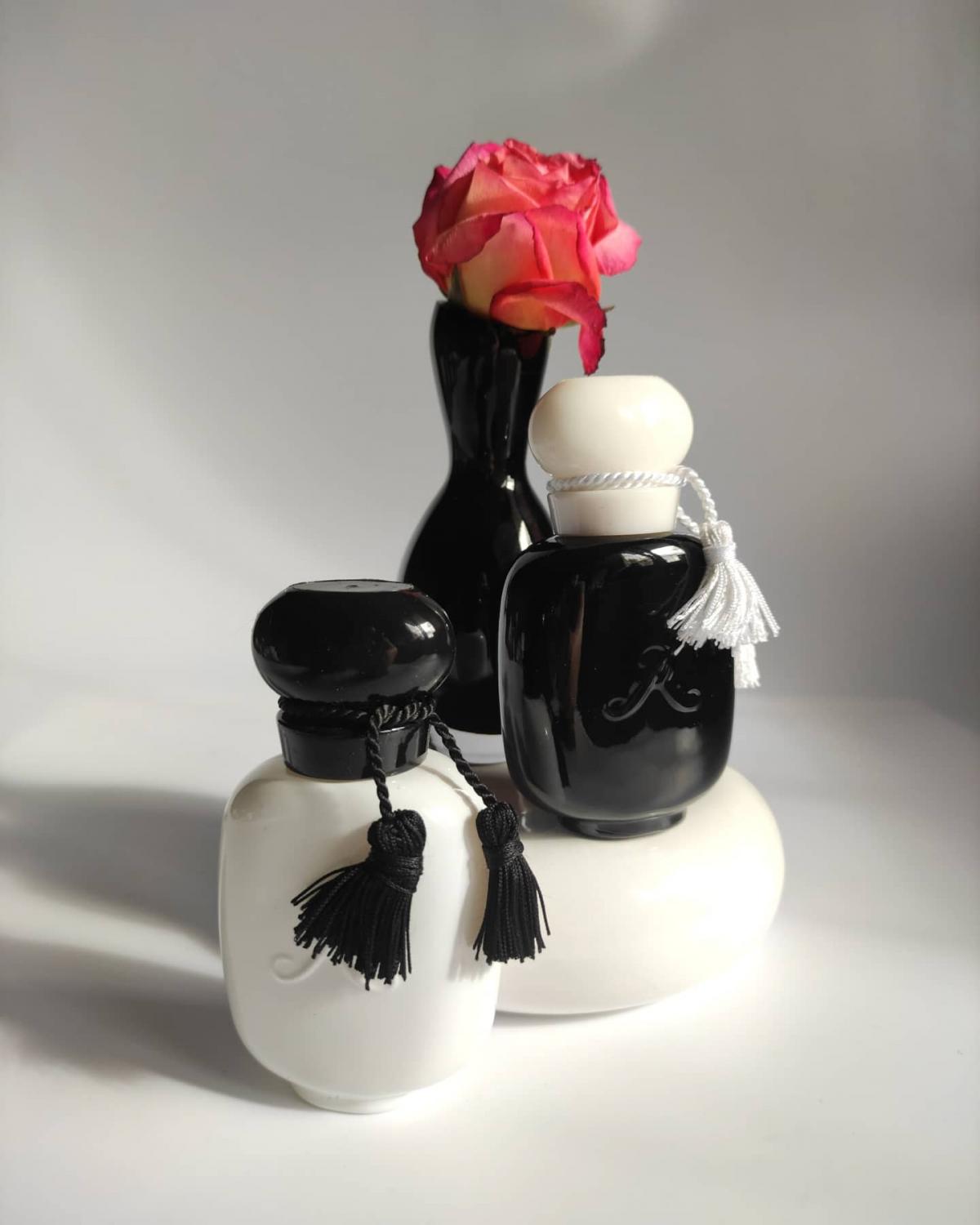 عطر ادکلن لس پارفومز دی روسین رز ابسولومنت - Rose Absolument Les Parfums de Rosine - بررسی، قیمت و خرید