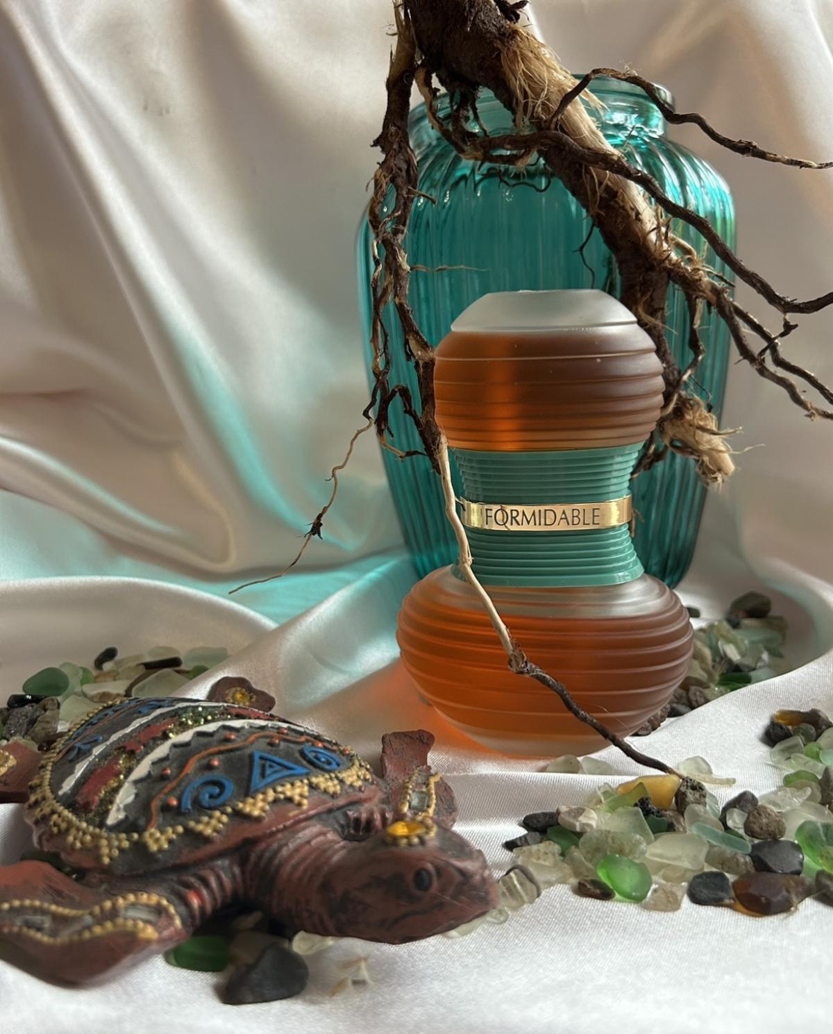 عطر ادکلن فُرمیدبِل کس‌لینگ - Formidable Kesling - بررسی، قیمت و خرید