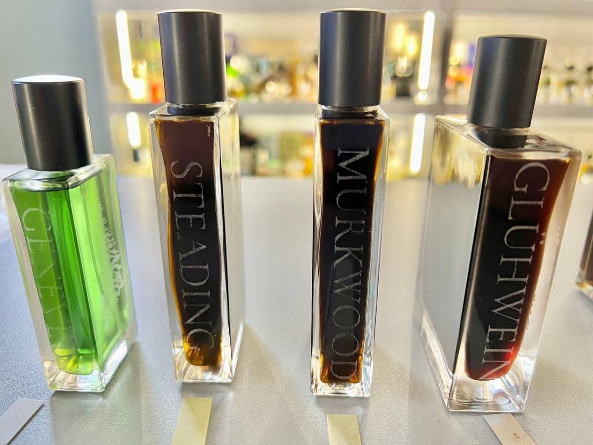عطر ادکلن گلوواین پاین‌ورد پرفیومز - Glühwein Pineward Perfumes - بررسی، قیمت و خرید