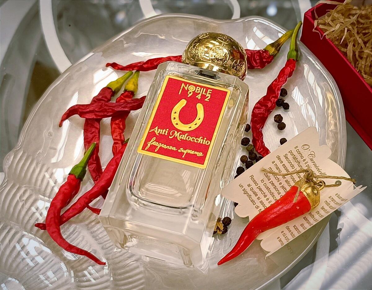 عطر ادکلن آنتی مالوکیو نوبیل ۱۹۴۲ - Anti Malocchio Nobile 1942 - بررسی، قیمت و خرید