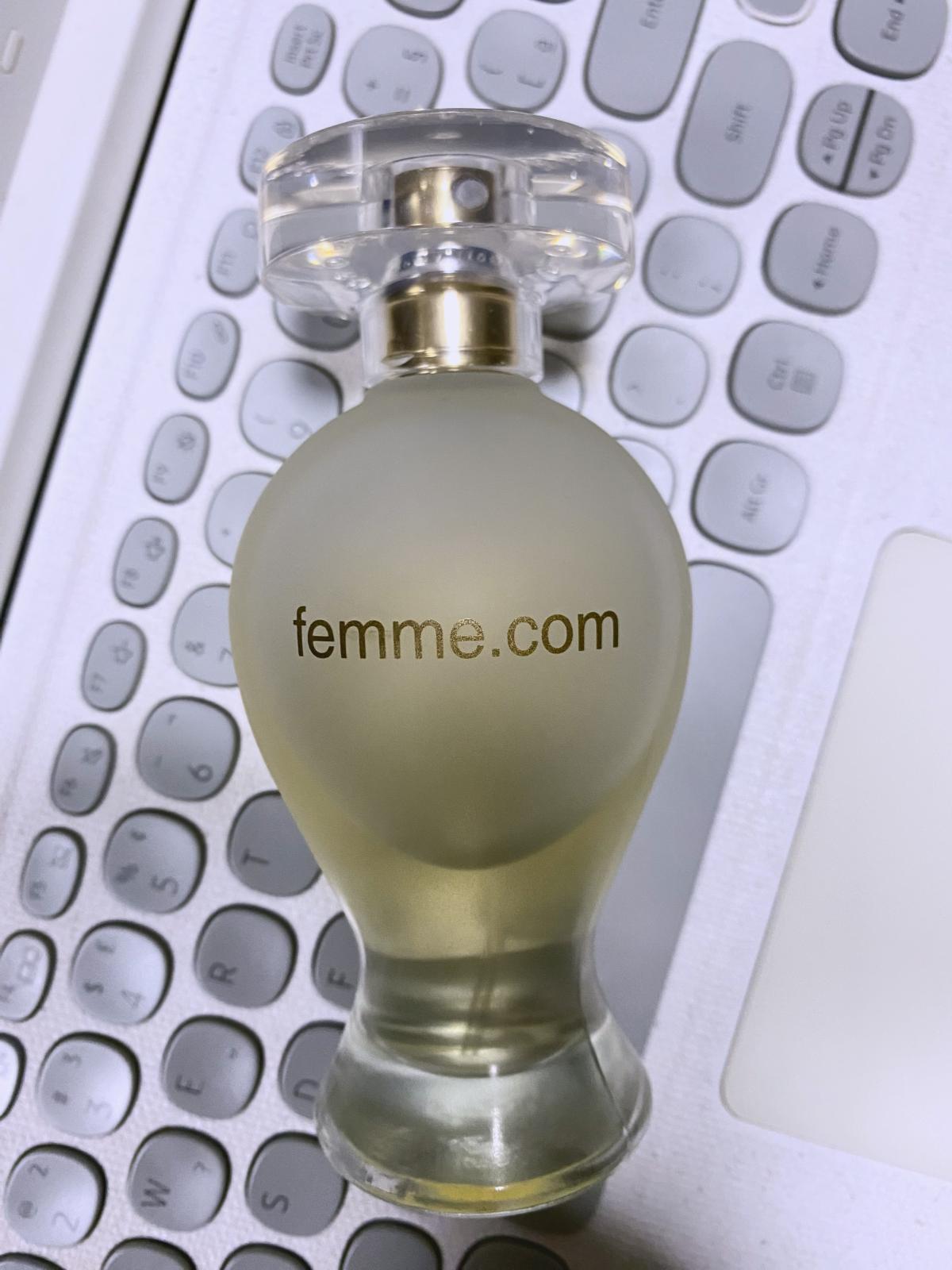 عطر ادکلن فم دات کام بوتیکاریو - Femme.com O Boticário - بررسی، قیمت و خرید