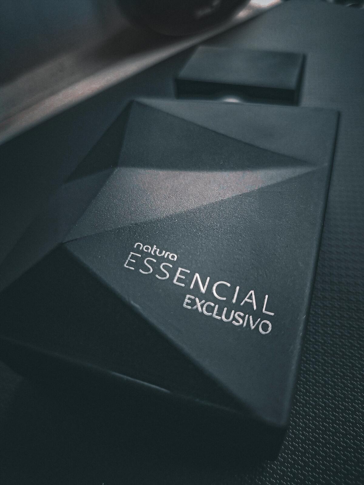 عطر ادکلن اسنشیال اکسکلوسیو ناتورا - Essencial Exclusivo Natura - بررسی، قیمت و خرید