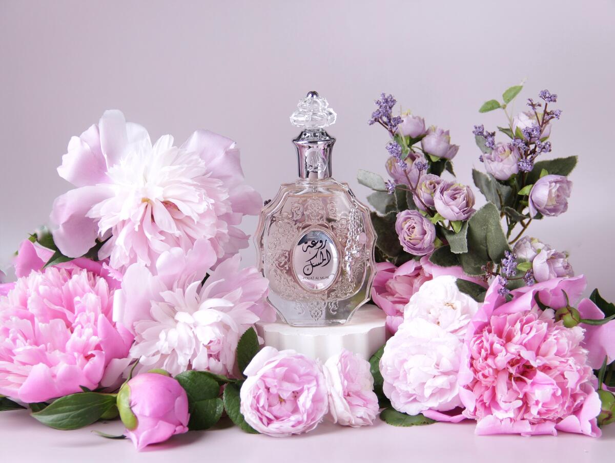 عطر ادکلن روات المسک لتافا پرفیومز - Rouat Al Musk Lattafa Perfumes - بررسی، قیمت و خرید