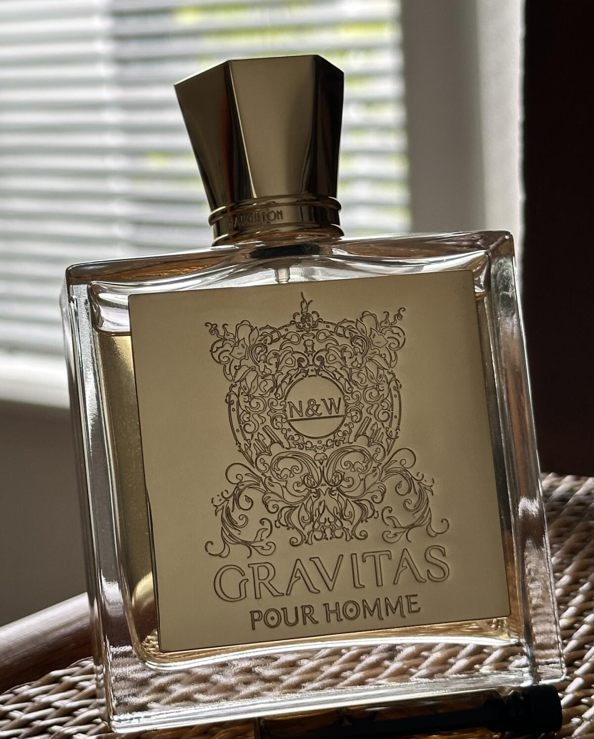 عطر ادکلن گراویتیس پور هوم ناتون اند ویلسون - Gravitas Pour Homme Naughton & Wilson - بررسی، قیمت و خرید