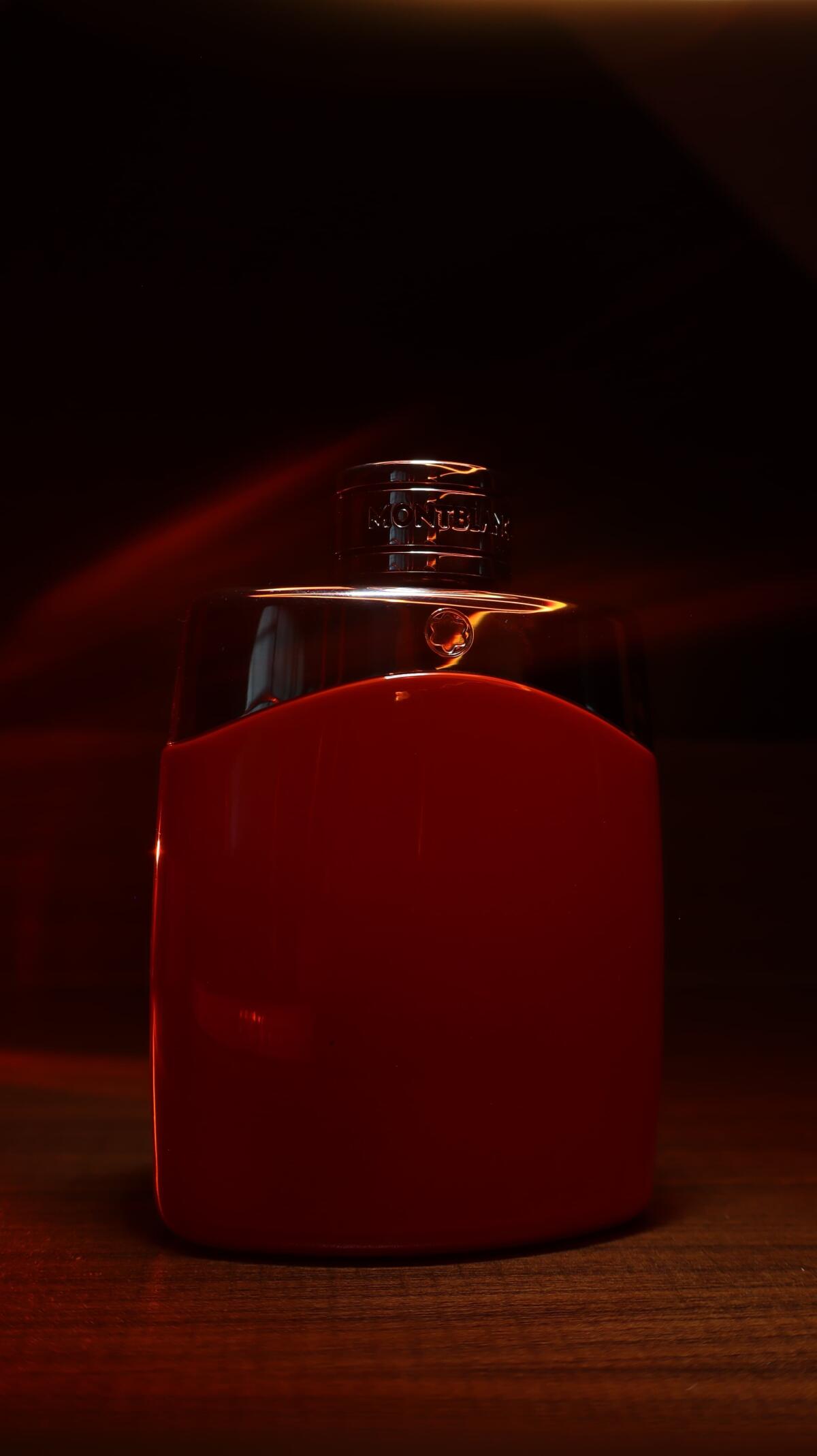 عطر ادکلن لجند رد مون بلان - Legend Red Montblanc - بررسی، قیمت و خرید