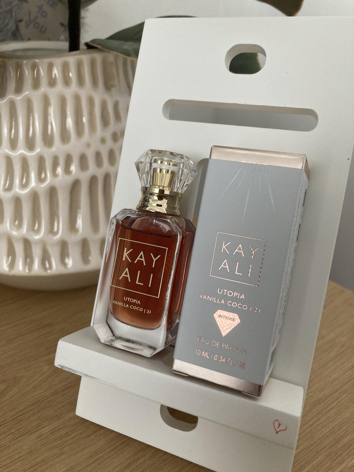 عطر ادکلن یوتوپیا وانیلا کوکو بیست و یک کیالی فریگرنسس - Utopia Vanilla Coco 21 Kayali Fragrances - بررسی، قیمت و خرید