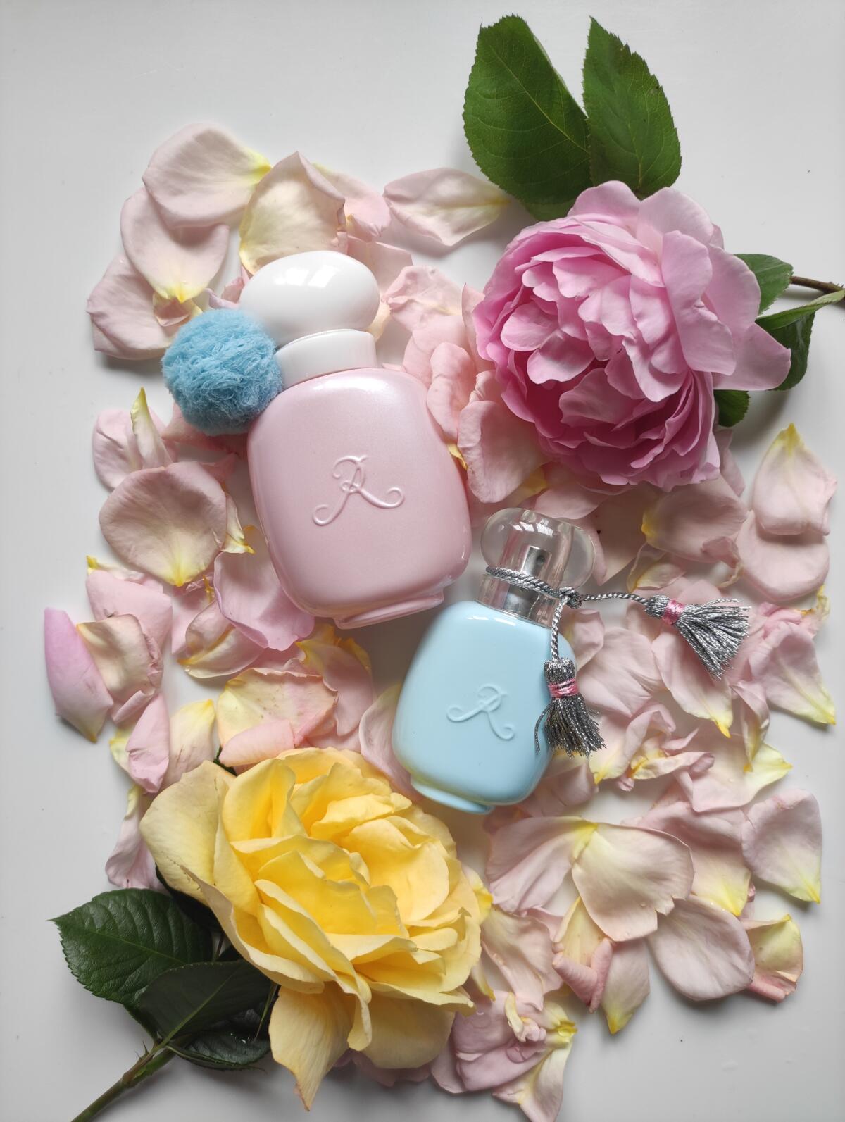 عطر ادکلن رُز د نژ له پارفم دو روزین - Rose des Neiges Les Parfums de Rosine - بررسی، قیمت و خرید