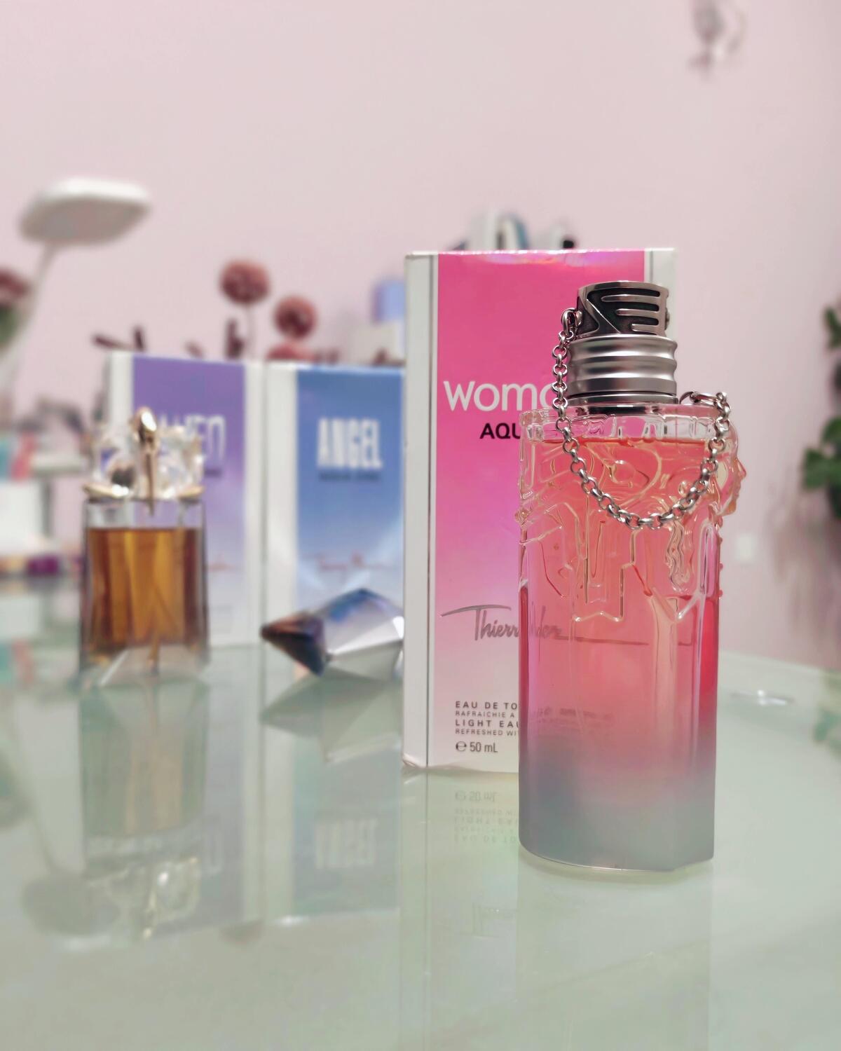 عطر ادکلن آنجل آکوا شیک ۲۰۱۳ موگلر - Angel Aqua Chic 2013 Mugler - بررسی، قیمت و خرید