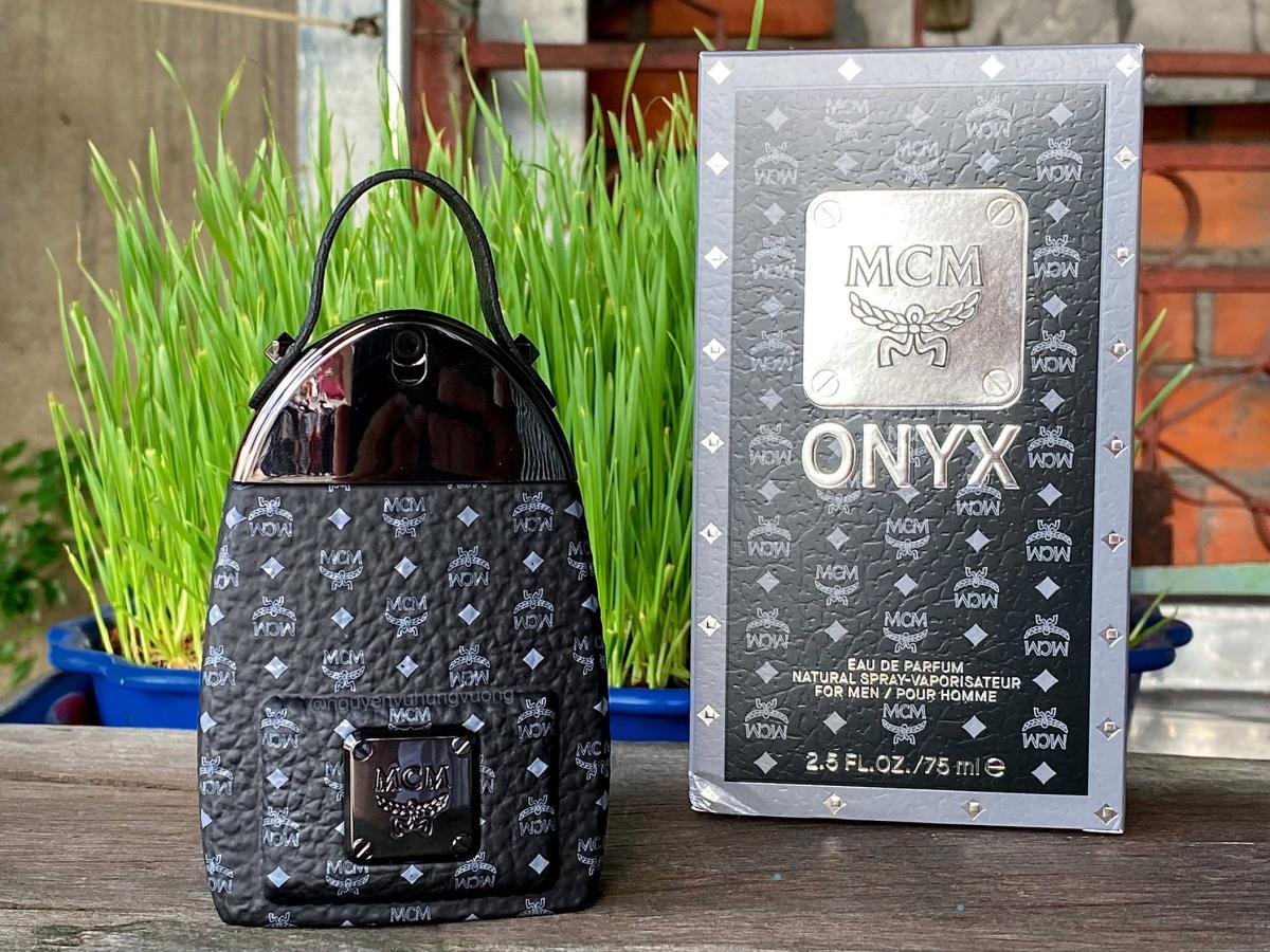 عطر ادکلن ام‌سی‌ام اونیکس ام‌سی‌ام - MCM Onyx MCM - Mode Creation Munich - بررسی، قیمت و خرید
