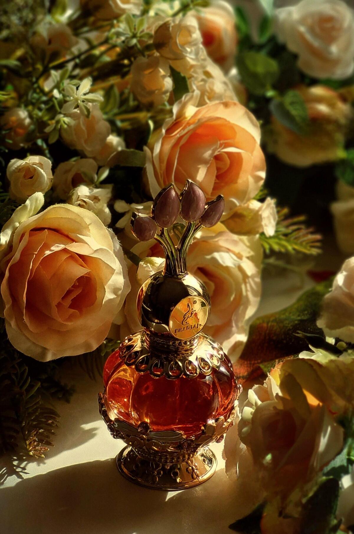 عطر ادکلن پینک ماسک خَدلَج پرفیومز - Pink Musk Khadlaj Perfumes - بررسی، قیمت و خرید