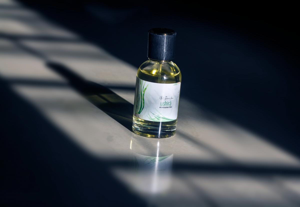 عطر ادکلن اوشیرا پارفوم کارمیک هوز - Ushirā Parfums Karmic Hues - بررسی، قیمت و خرید