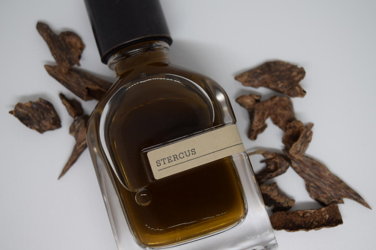 عطر ادکلن استرکوس اورتو پاریسی - Stercus Orto Parisi - بررسی، قیمت و خرید