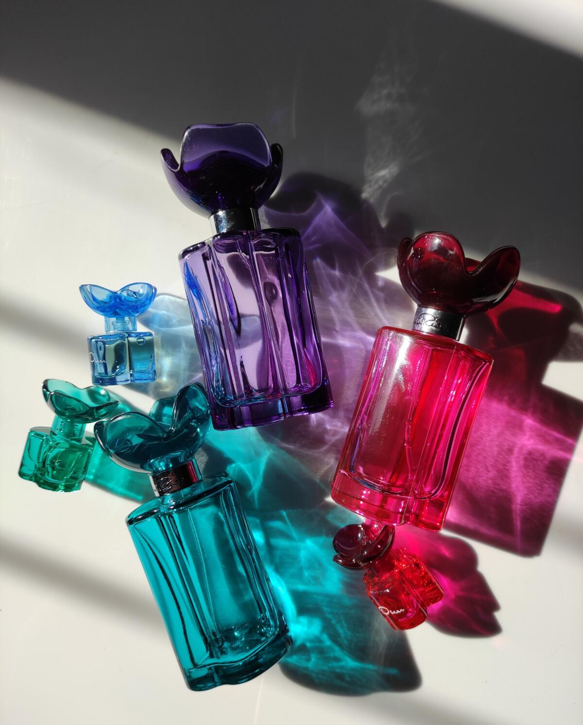 عطر ادکلن تروپیکال اسکار د لا رنتا - Tropicale Oscar de la Renta - بررسی، قیمت و خرید