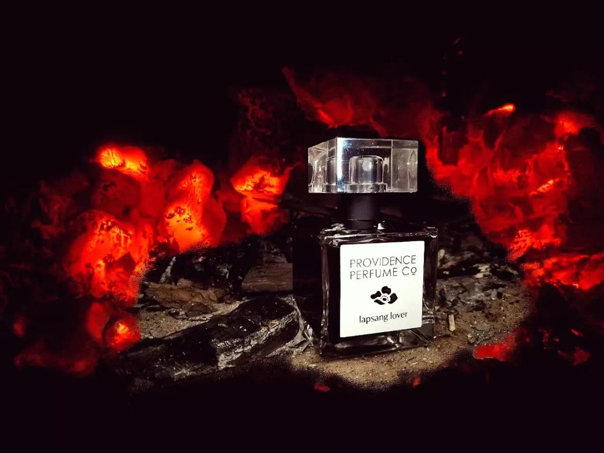 عطر ادکلن لاپسنگ لاور پروویدنس پرفیوم کو - Lapsang Lover Providence Perfume Co. - بررسی، قیمت و خرید